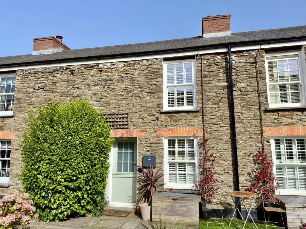 2 bedroom end of terrace house for sale in Edmonton, Wadebridge, PL27