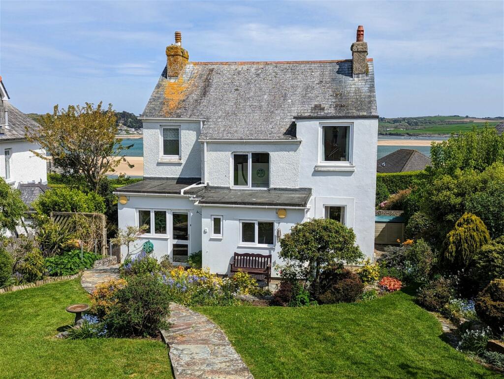 4 bedroom detached house for sale in Padstow, PL28