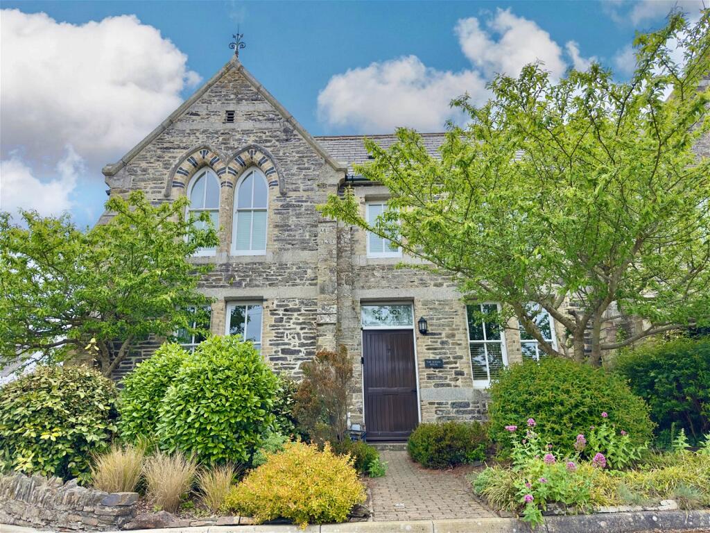 3 bedroom semidetached house for sale in Padstow, PL28