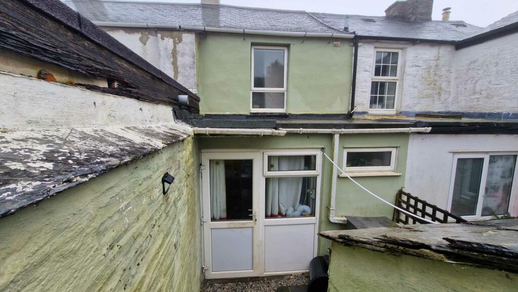 2 bedroom terraced house for sale in High Street, Delabole, PL33