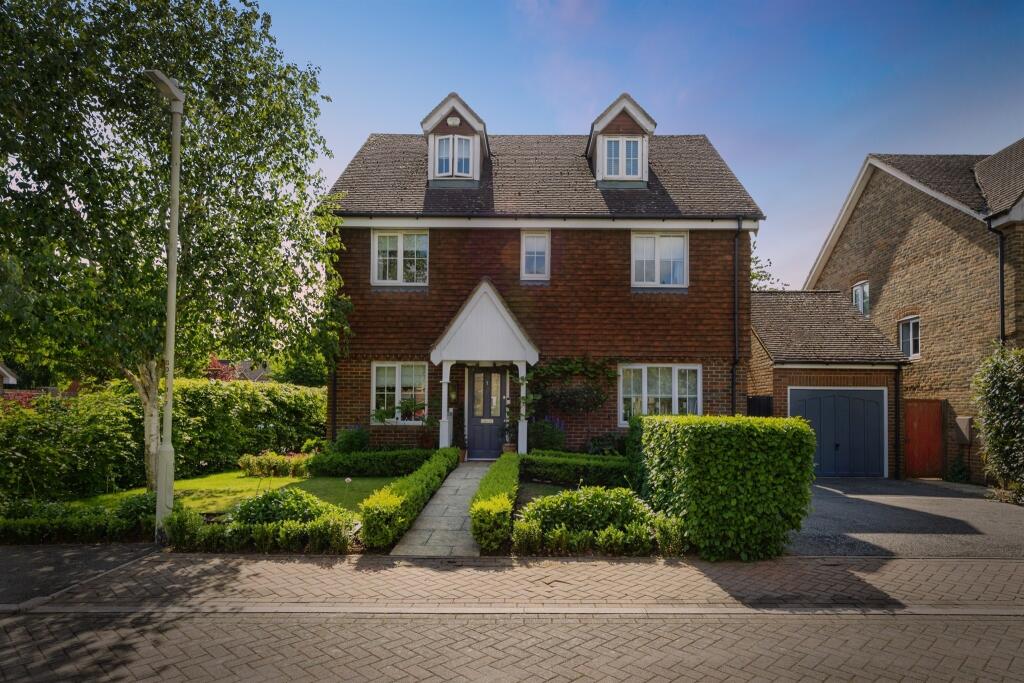 Main image of property: Dexter Close, Kennington, Ashford