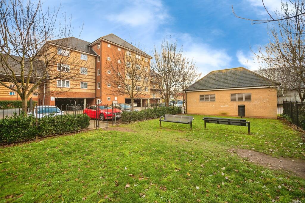2 bedroom apartment for sale in St. Peters Street, Maidstone, ME16