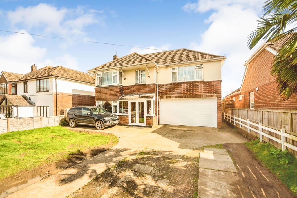 5 bedroom detached house for sale in Willington Street, Maidstone, ME15