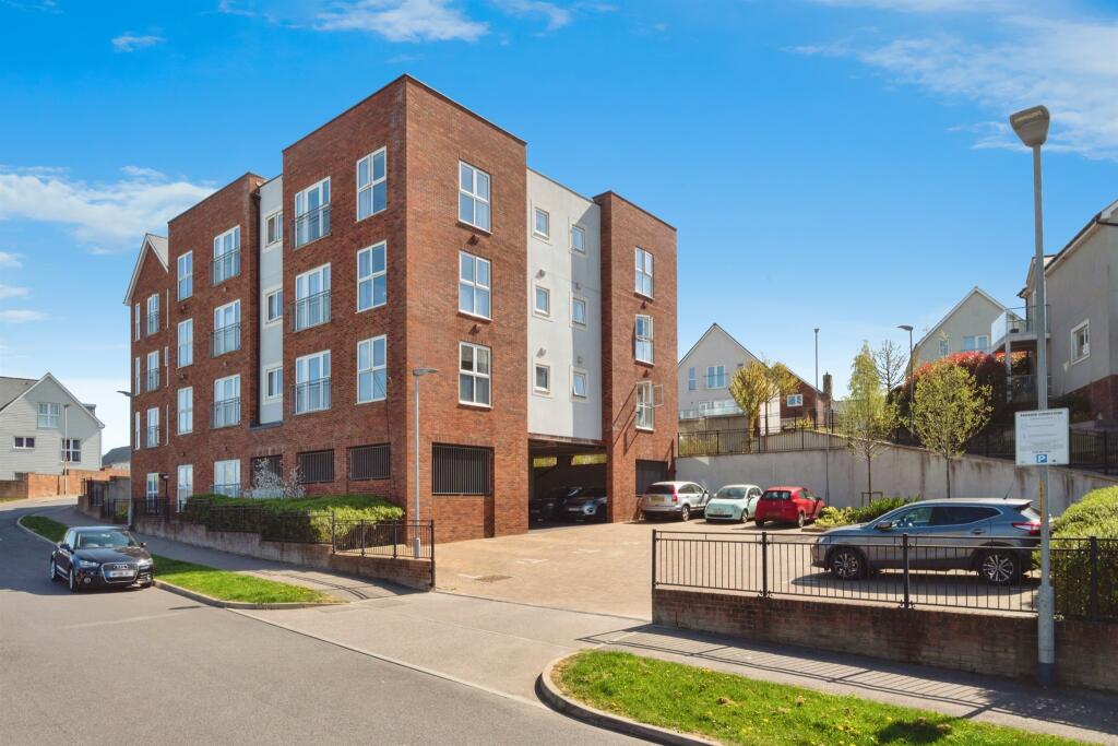 Main image of property: The Avenue, Tunbridge Wells