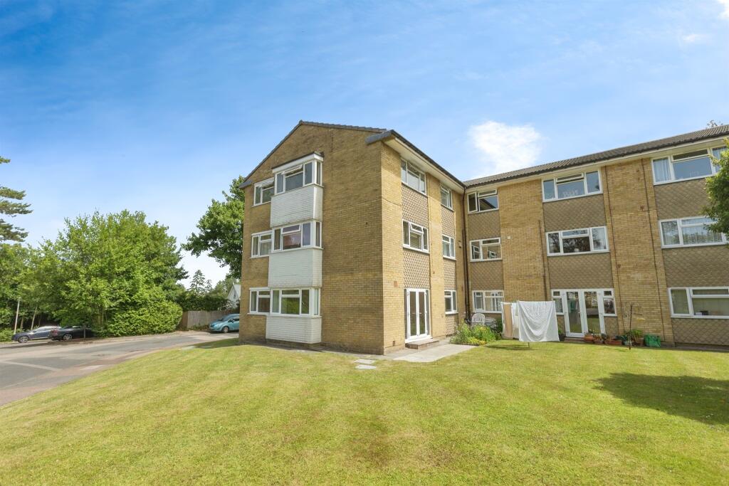 Main image of property: Chenies Close, Tunbridge Wells