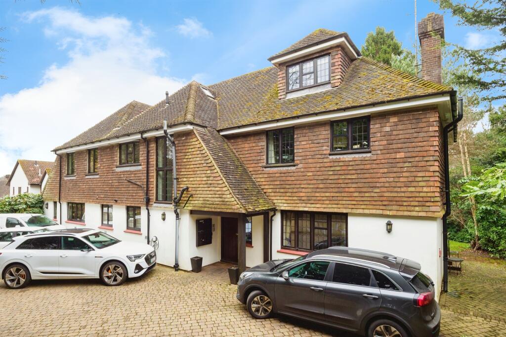 Main image of property: Warwick Park, Tunbridge Wells