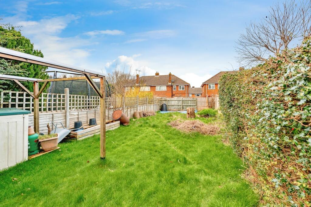 3 bedroom semidetached house for sale in Copthorne Bank, Copthorne