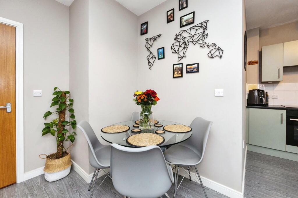 Additional property image - Westwood Drive, CANTERBURY