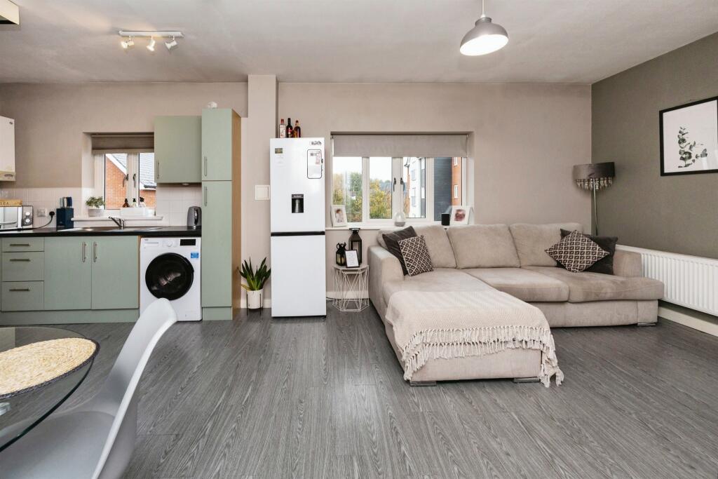 Additional property image - Westwood Drive, CANTERBURY