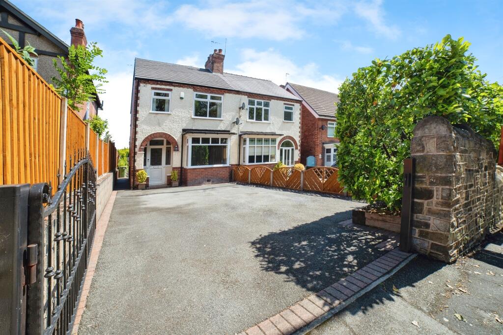 Main image of property: The Green, Swanwick, Alfreton