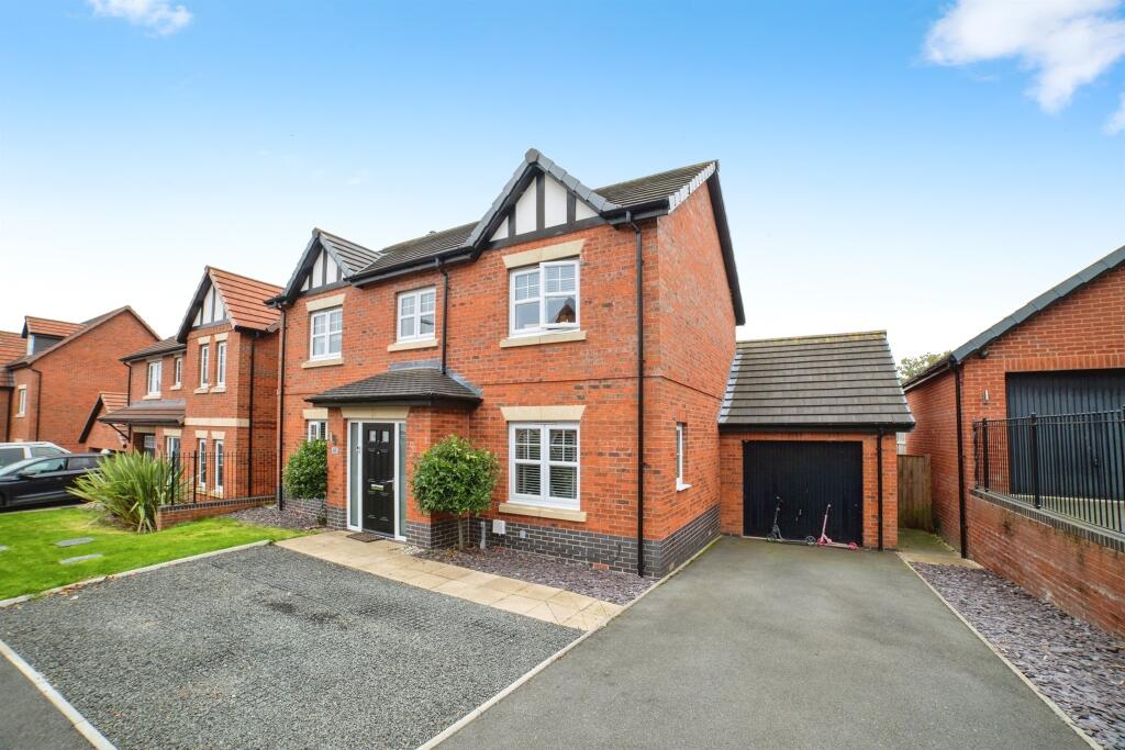 Main image of property: Damstead Park Avenue, ALFRETON