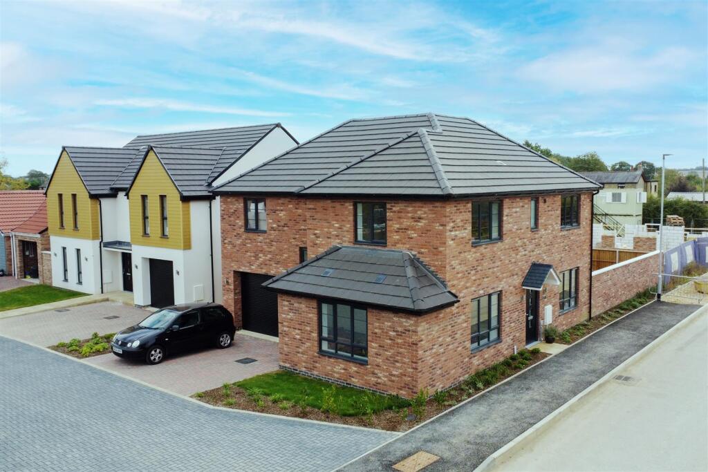 Main image of property: East Newlands, Somersham, Cambridgeshire, PE28