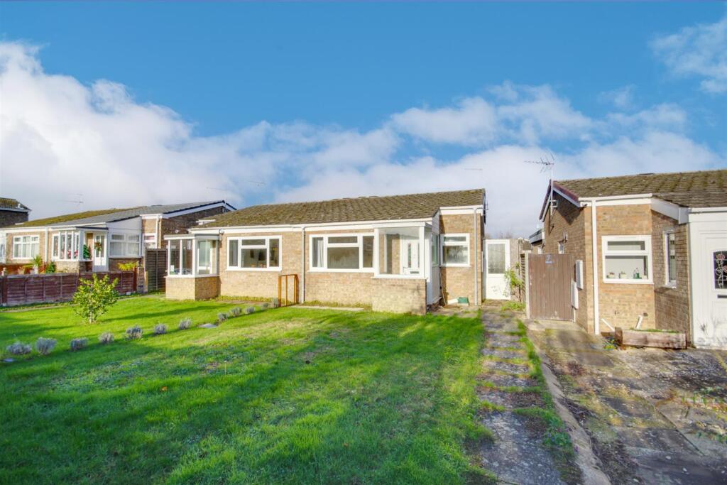 Main image of property: The Hawthorns, Bluntisham