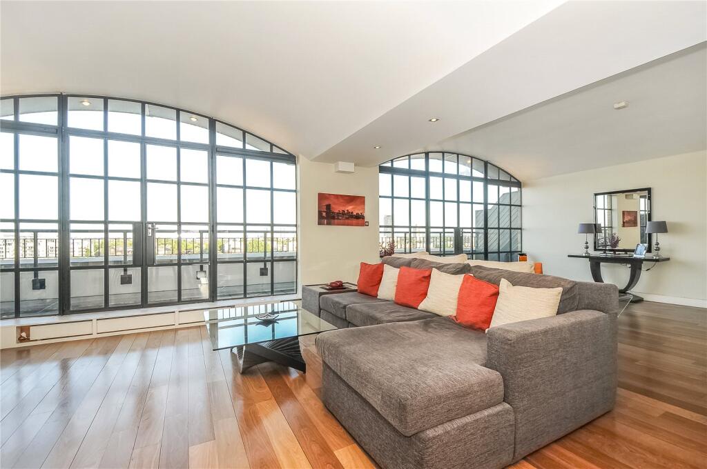Main image of property: Merchant Court, 61 Wapping Wall, London, E1W