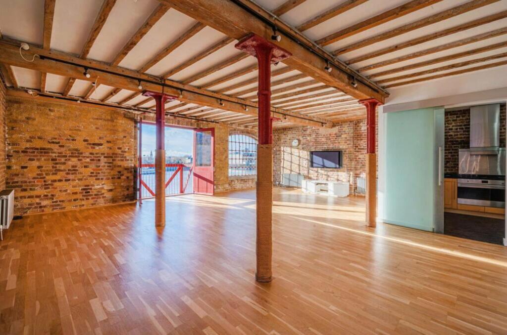 Main image of property: Execution Dock House, 80 Wapping High Street, London, E1W