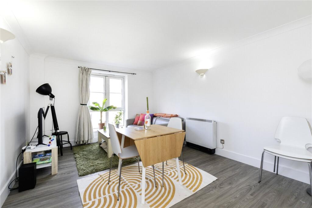 Main image of property: Essex Road, London, N1