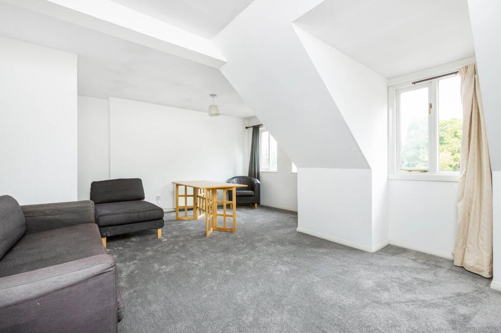 Main image of property: Aspen House, 10 Forest Road, Richmond, Surrey, TW9