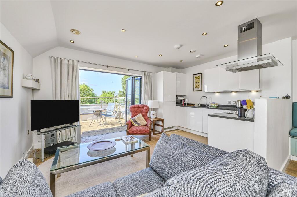 Main image of property: Darlaston Road, Wimbledon, London, SW19