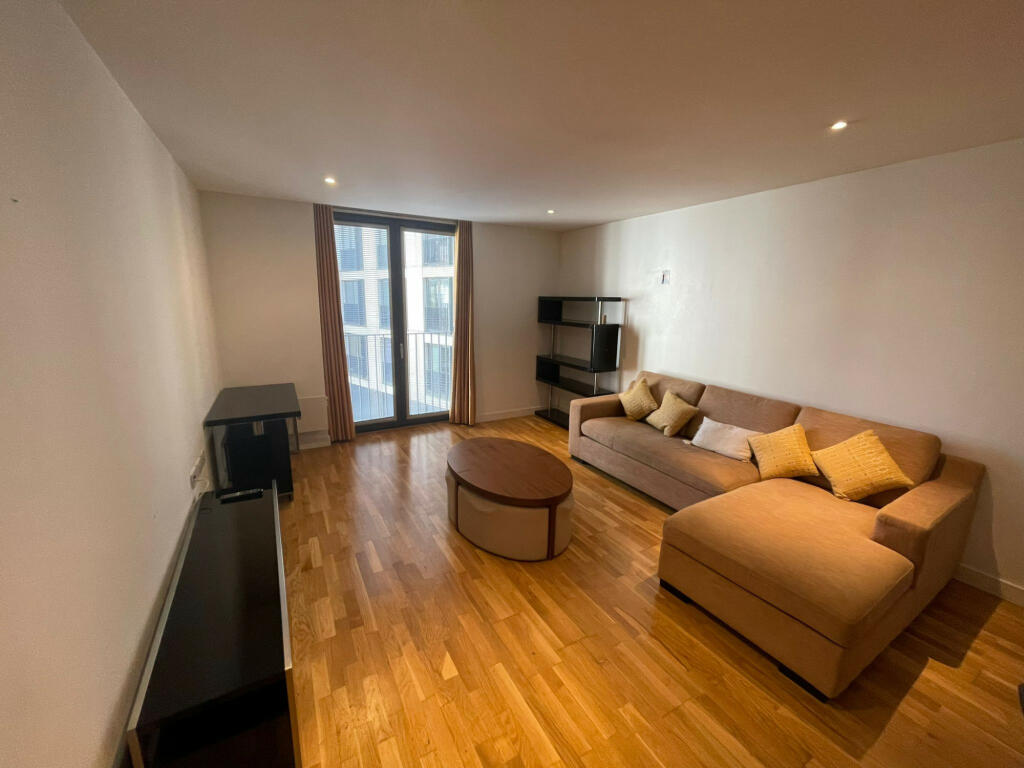 1 bedroom flat for rent in 5 Piccadilly Place, Manchester, M1