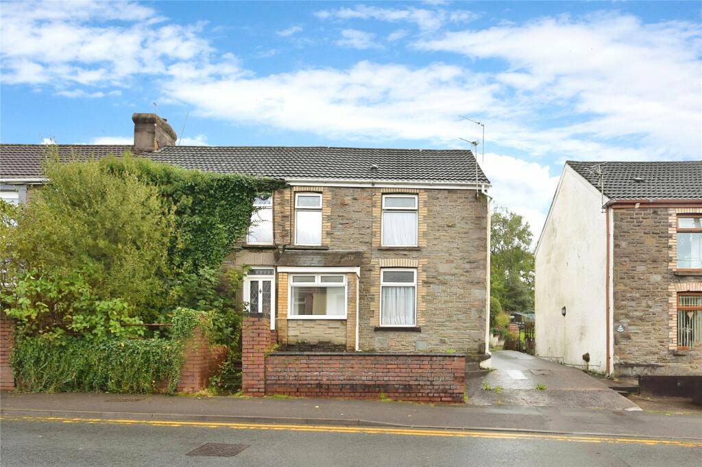 3 bedroom end of terrace house for sale in Mill Street, Gowerton, Swansea, SA4