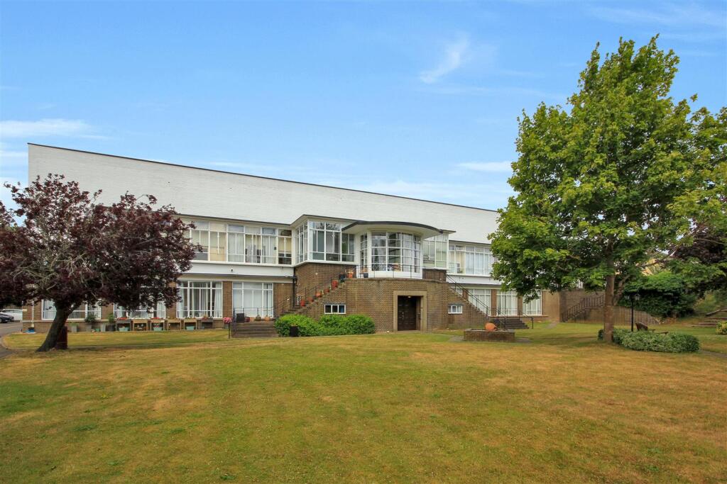 Main image of property: Lime Grove, Rushden