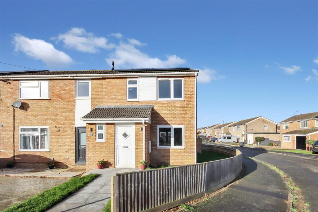 Main image of property: Fairmead Crescent, Rushden