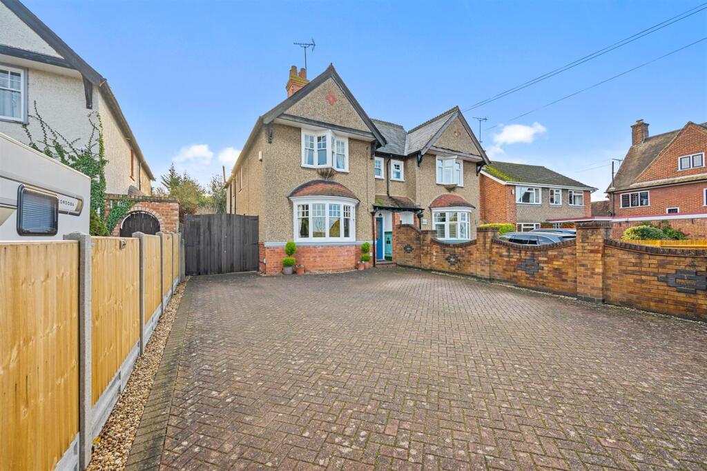 Main image of property: Wellingborough Road, Rushden