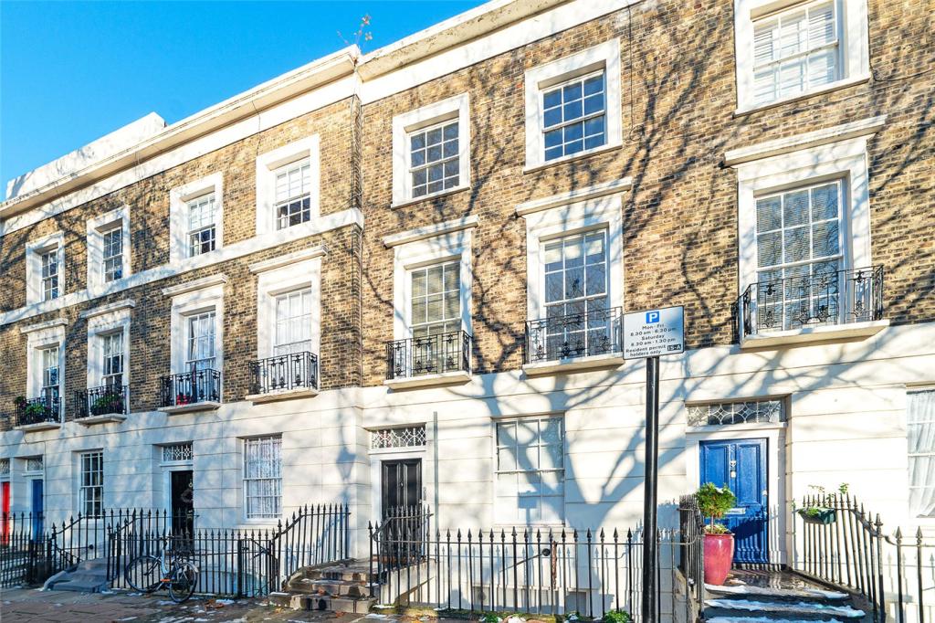 2 bedroom apartment for sale in Granville Square, London, WC1X
