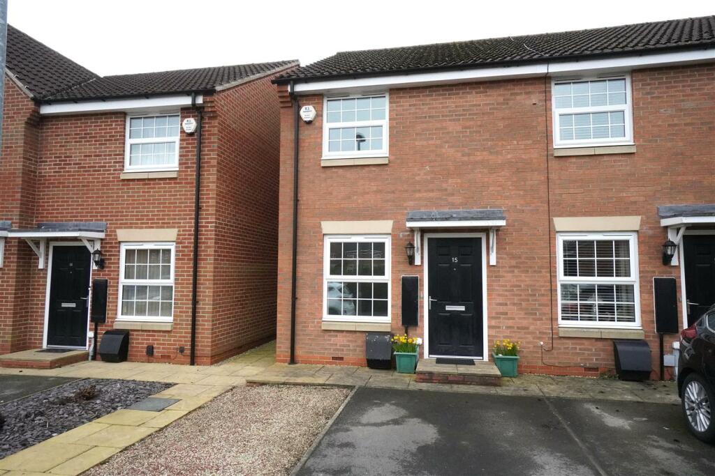 2 bedroom town house for sale in Sherburn Mews, Howden, Goole, DN14