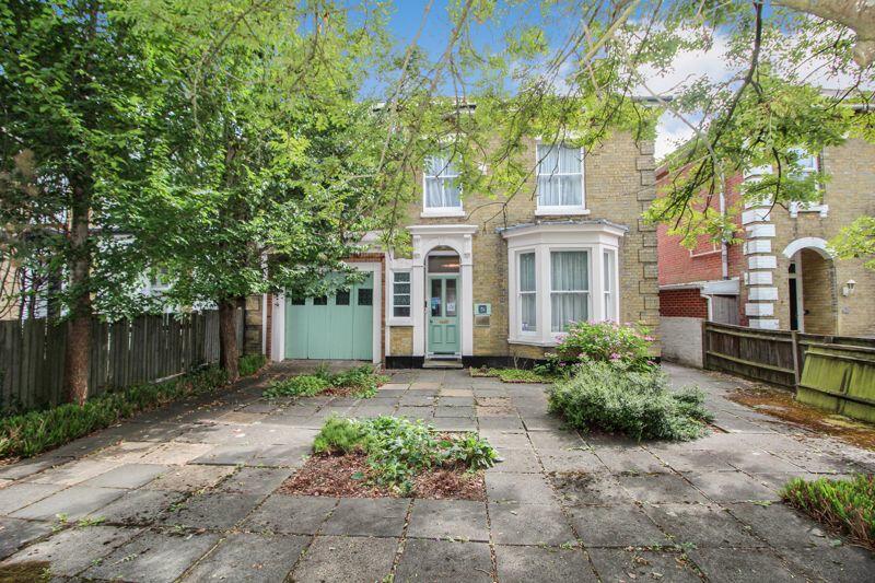 5 bedroom detached house for sale in The Avenue, Southampton, SO17 1XQ