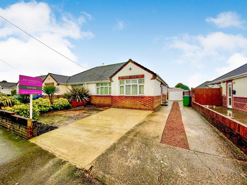2 bedroom semidetached bungalow for sale in Wingate Drive, Sholing
