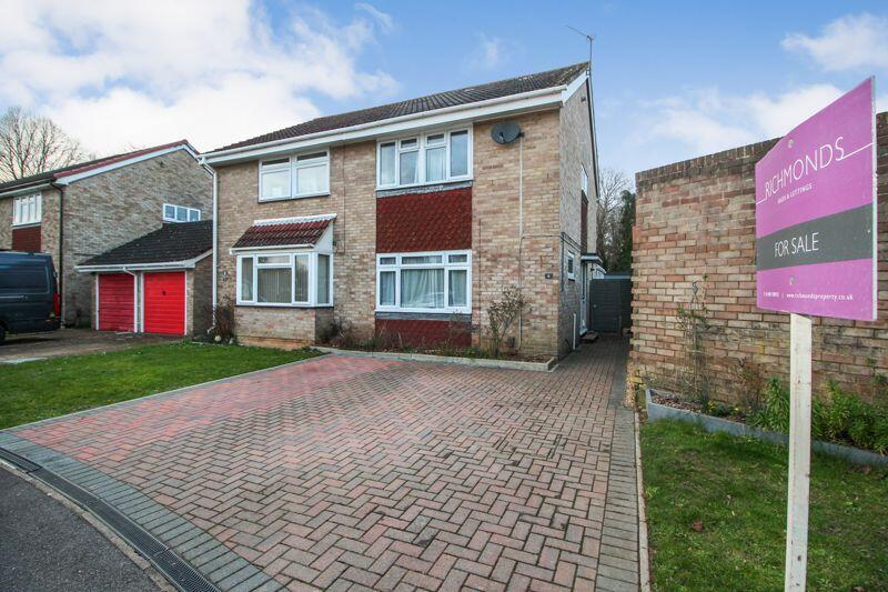 3 bedroom semidetached house for sale in Rufford Close, Boyatt Wood