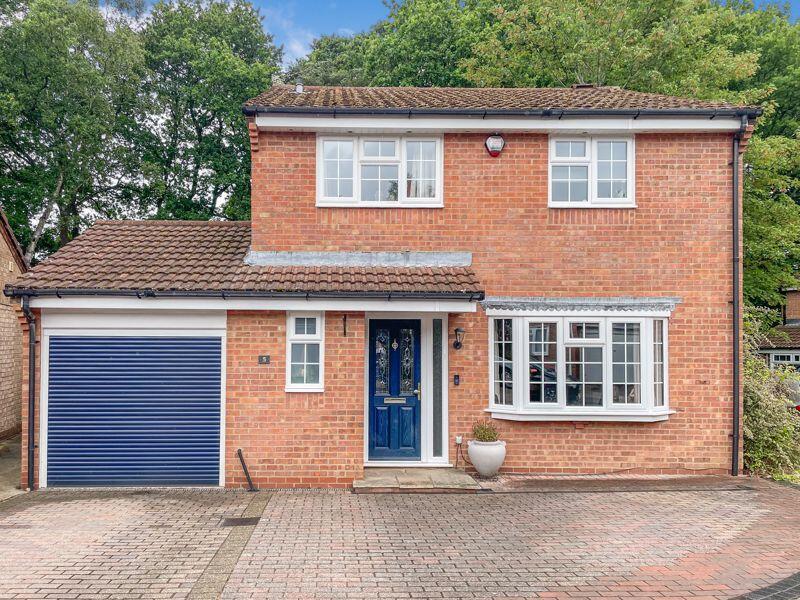 4 bedroom detached house