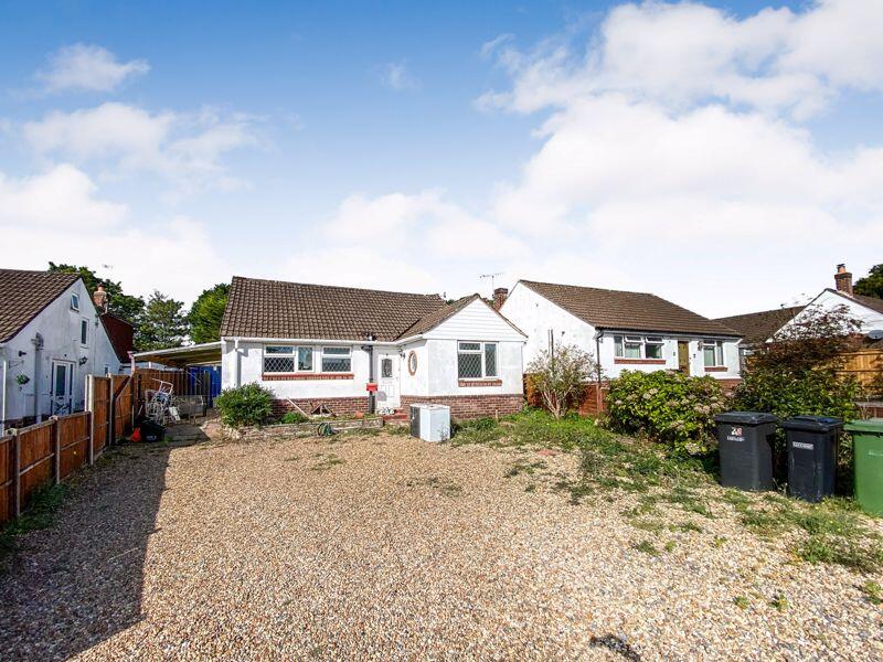 Main image of property: Yew Tree Close, Hedge End, SO30