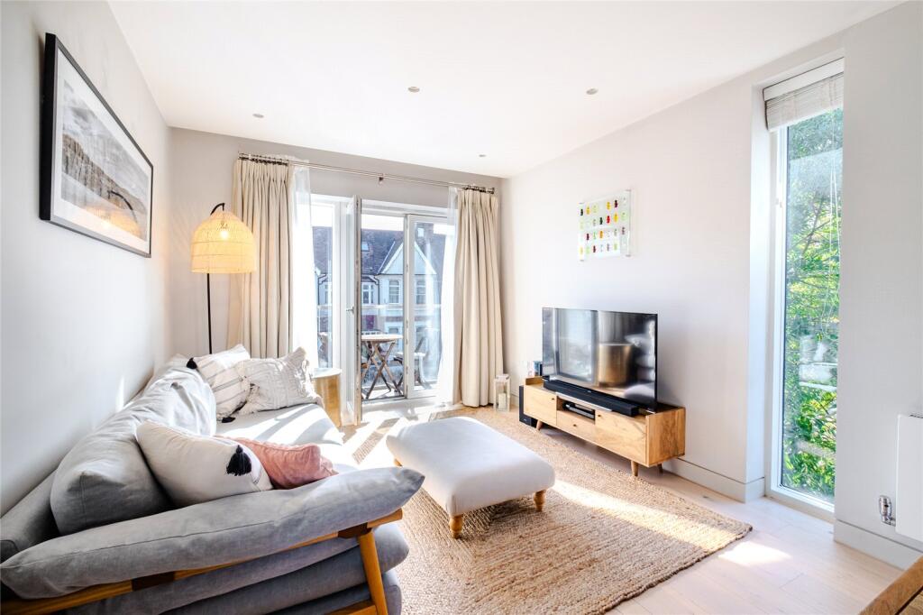 Main image of property: Valley Road, London, SW16