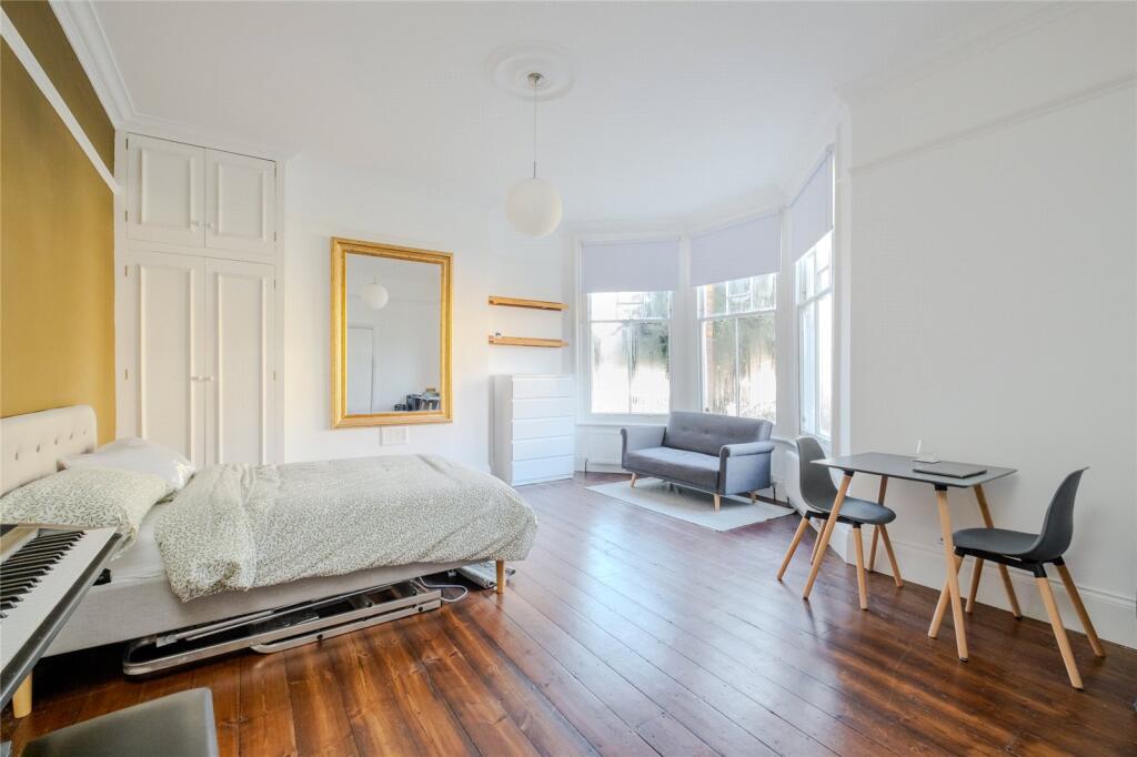 Main image of property: Kirkstall Road, London, SW2