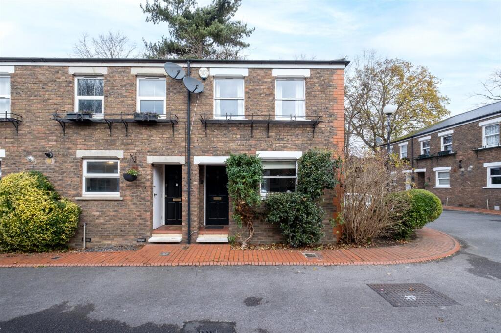 Main image of property: Chestnut Close, London, SW16
