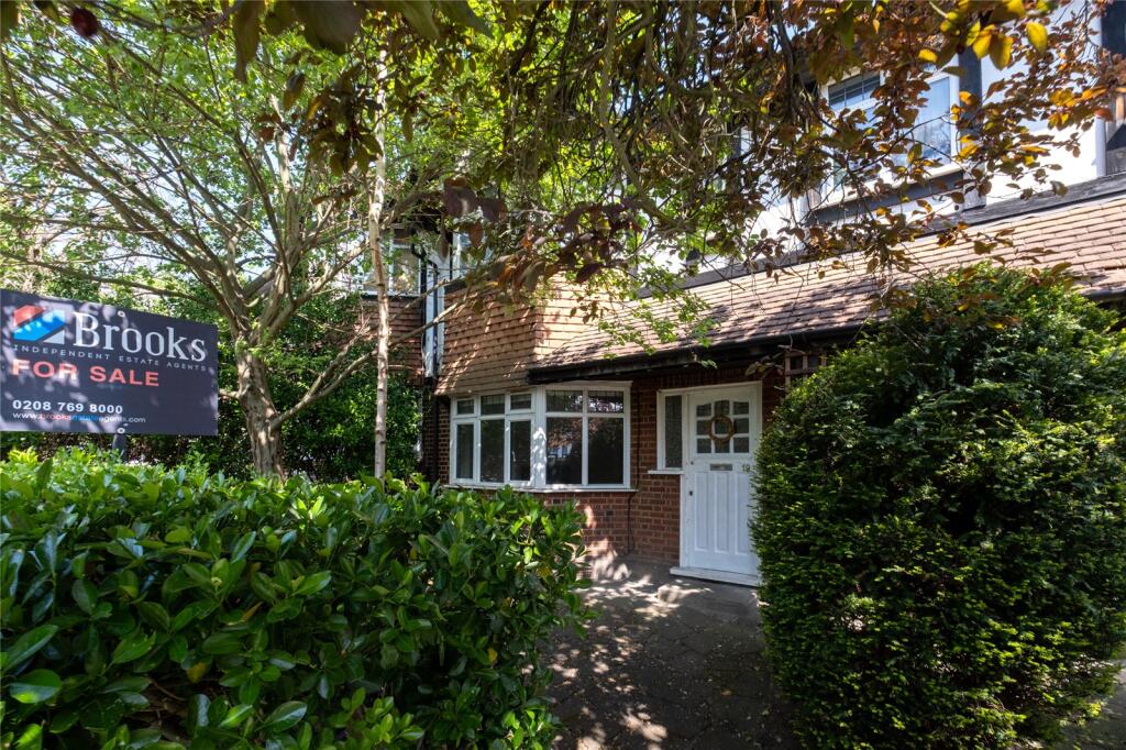 Main image of property: Woodleigh Gardens, London, SW16