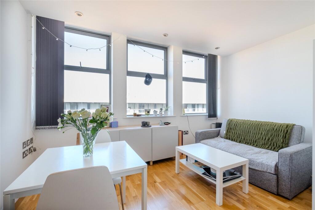 Main image of property: Streatham High Road, London, SW16