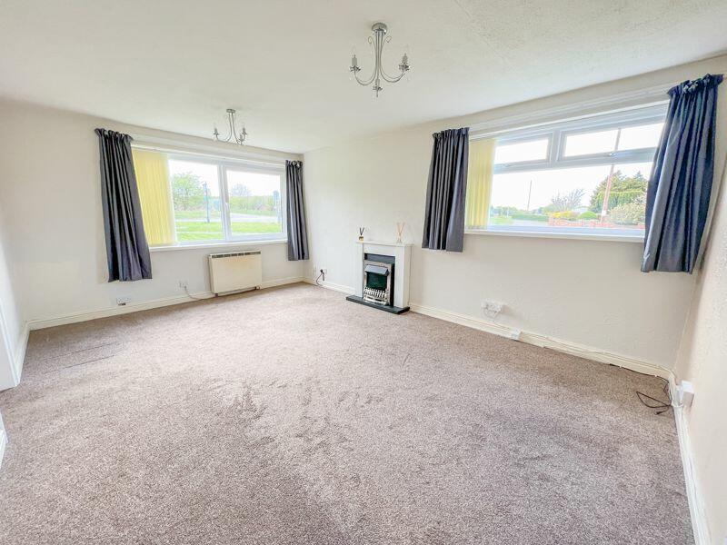 2 bedroom flat for sale in Croxton Court, Aldridge Road, Sutton