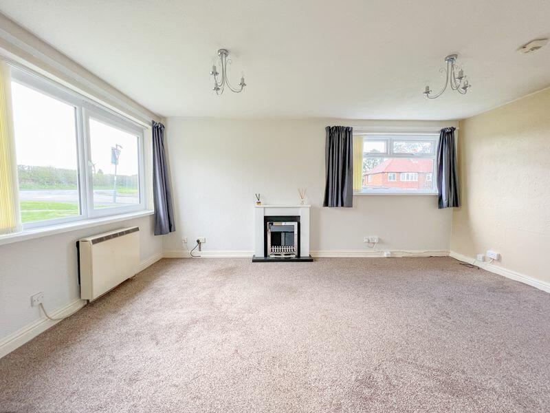 2 bedroom flat for sale in Croxton Court, Aldridge Road, Sutton