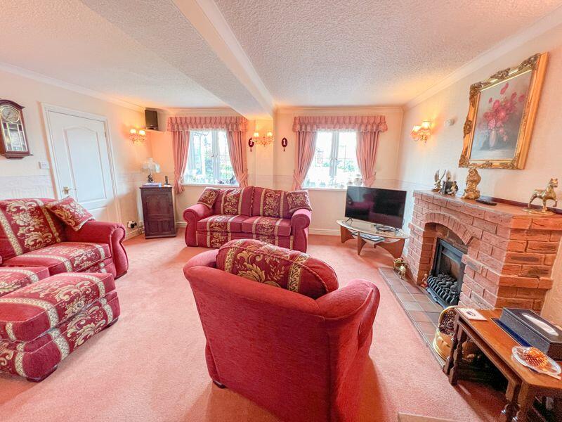 Additional property image - Schoolacre Rise, Streetly, Sutton Coldfield, B74 3PR