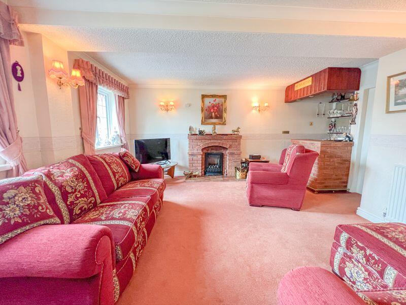 Additional property image - Schoolacre Rise, Streetly, Sutton Coldfield, B74 3PR