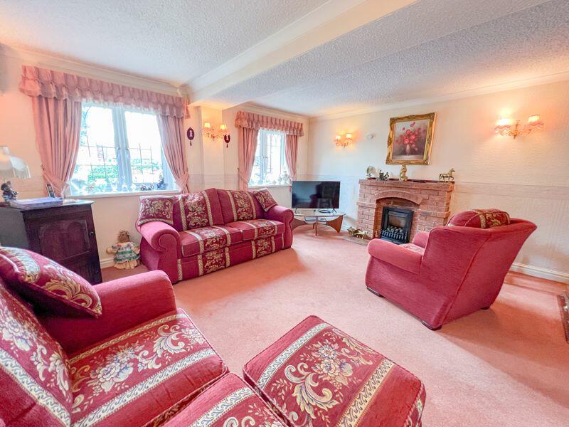 Additional property image - Schoolacre Rise, Streetly, Sutton Coldfield, B74 3PR