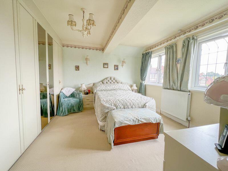 Additional property image - Schoolacre Rise, Streetly, Sutton Coldfield, B74 3PR