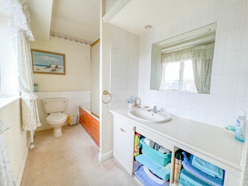 Additional property image - Schoolacre Rise, Streetly, Sutton Coldfield, B74 3PR