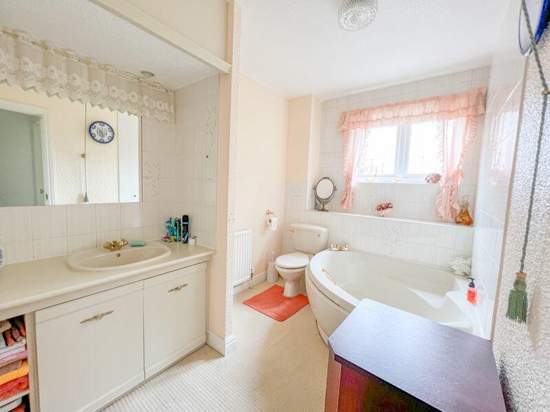 Additional property image - Schoolacre Rise, Streetly, Sutton Coldfield, B74 3PR