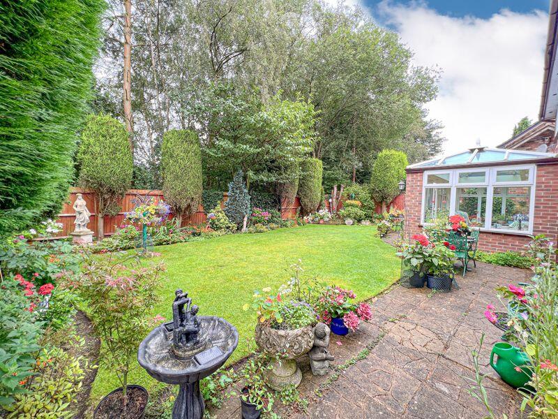 Additional property image - Schoolacre Rise, Streetly, Sutton Coldfield, B74 3PR