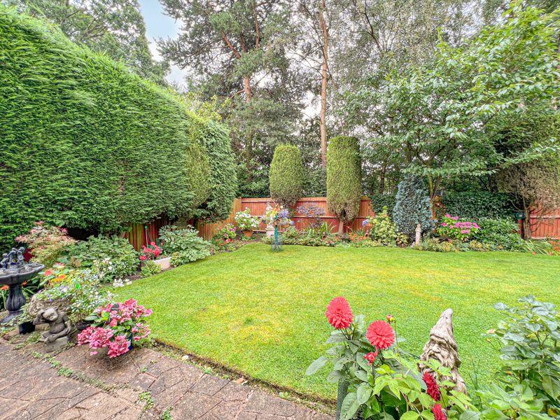 Additional property image - Schoolacre Rise, Streetly, Sutton Coldfield, B74 3PR