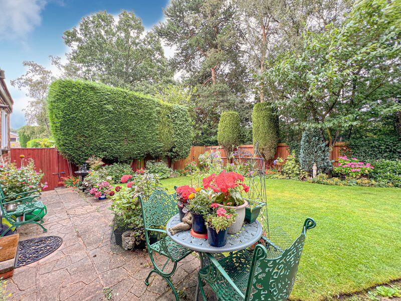 Additional property image - Schoolacre Rise, Streetly, Sutton Coldfield, B74 3PR